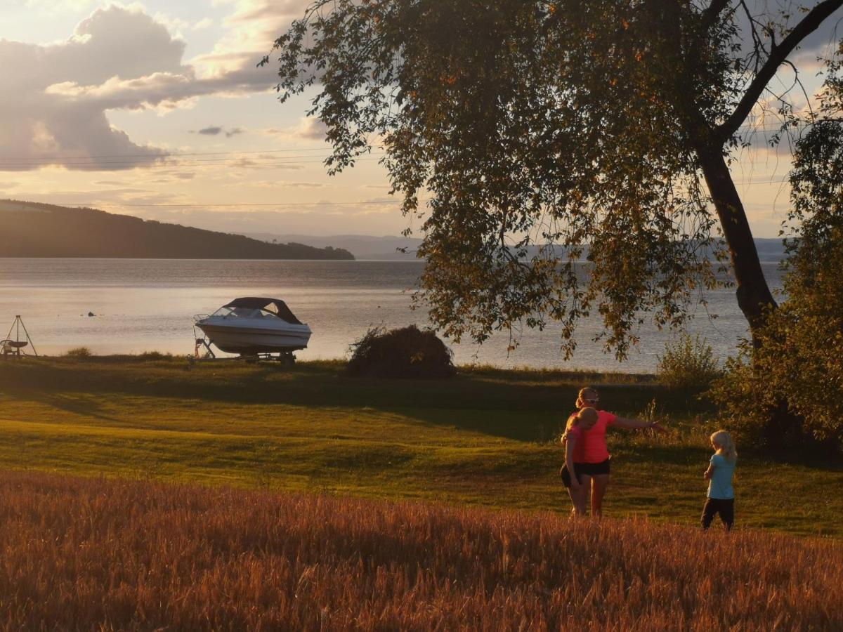Idylliske Evjua Ved Mjosa Hotel Skreia ภายนอก รูปภาพ