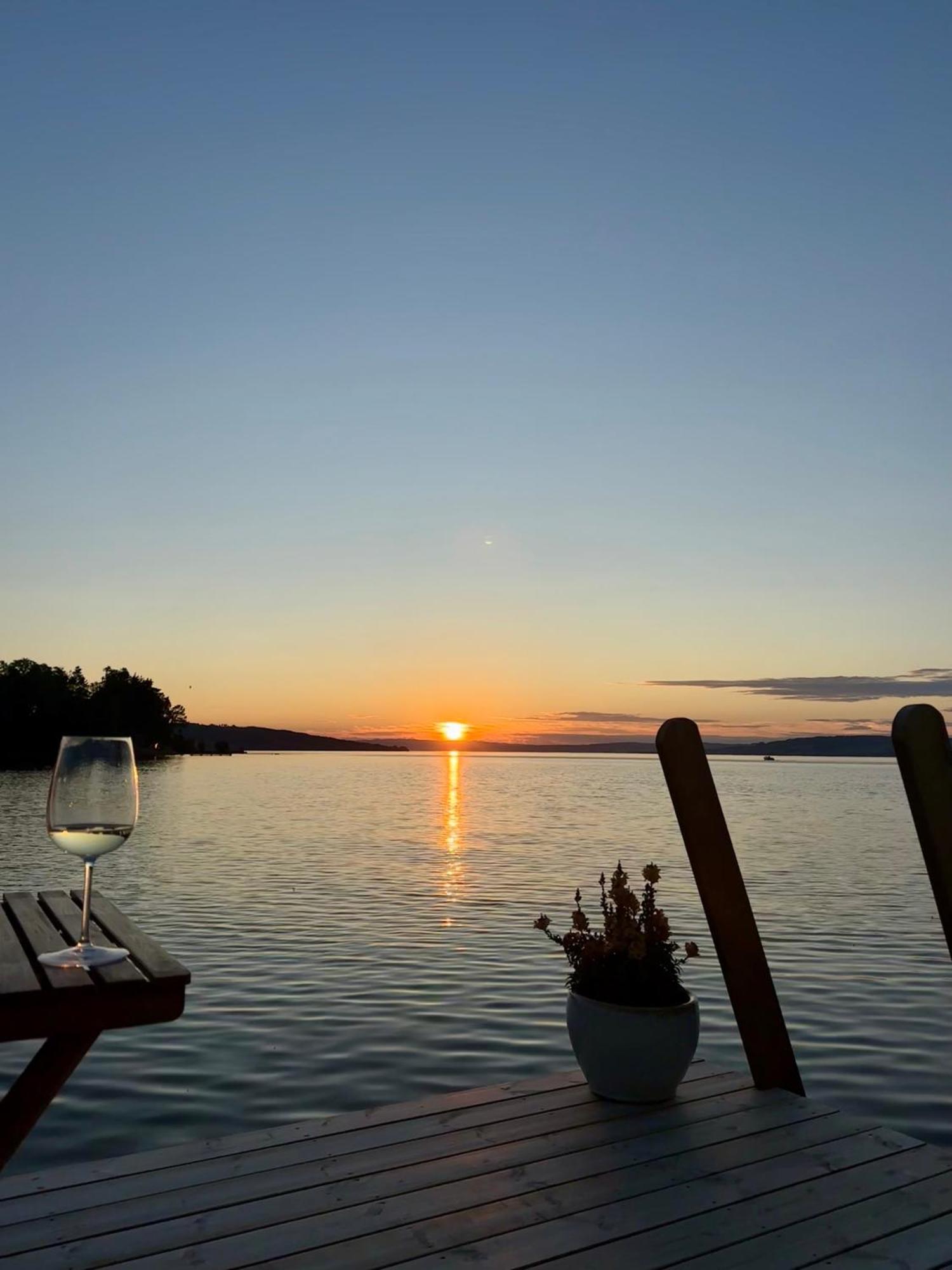 Idylliske Evjua Ved Mjosa Hotel Skreia ภายนอก รูปภาพ